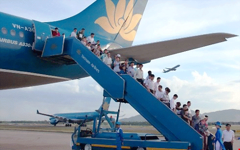 Vietnam Airlines phải bồi thường cho khách do hủy chuyến, chậm chuyến...