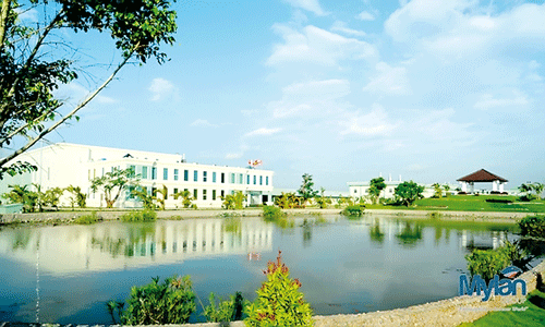 Khuôn viên xanh-sạch-đẹp của Tập đoàn Mỹ Lan.