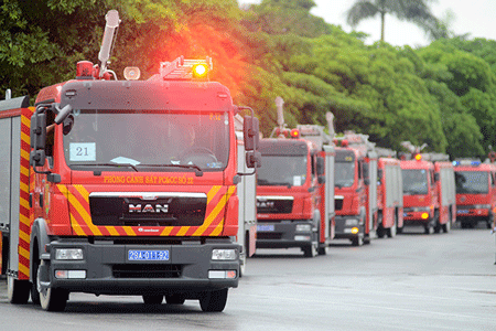 Đoàn xe chuyện dụng của lực lượng CS PCCC Hà Nội được thiết kế đặc biệt để phục vụ công tác chữa cháy, cứu hộ cứu nạn.