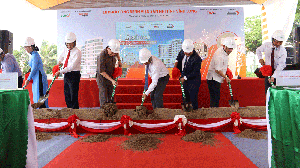 At the groundbreaking ceremony ( Photo; SGGP)