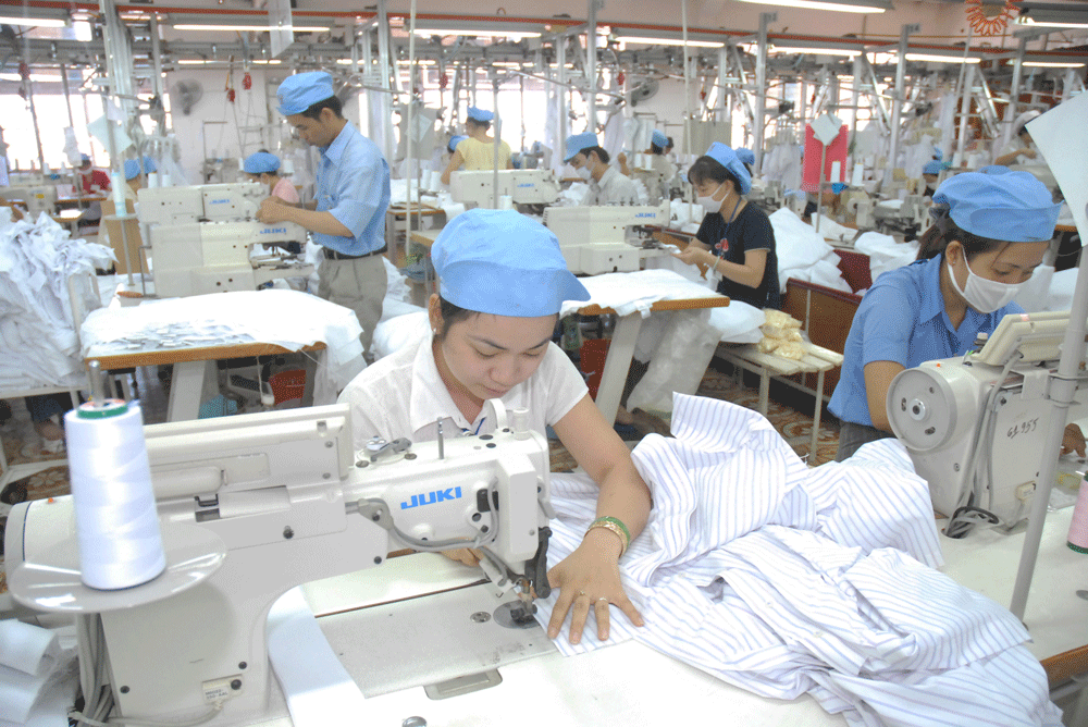 Apparel sector races to boost exports