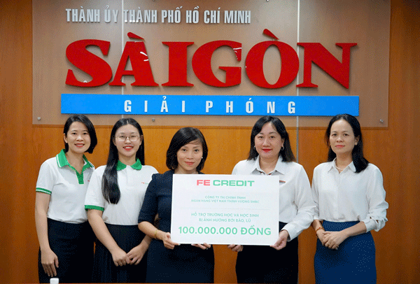 FE CREDIT donates VND100 million to support students in storm-hit areas