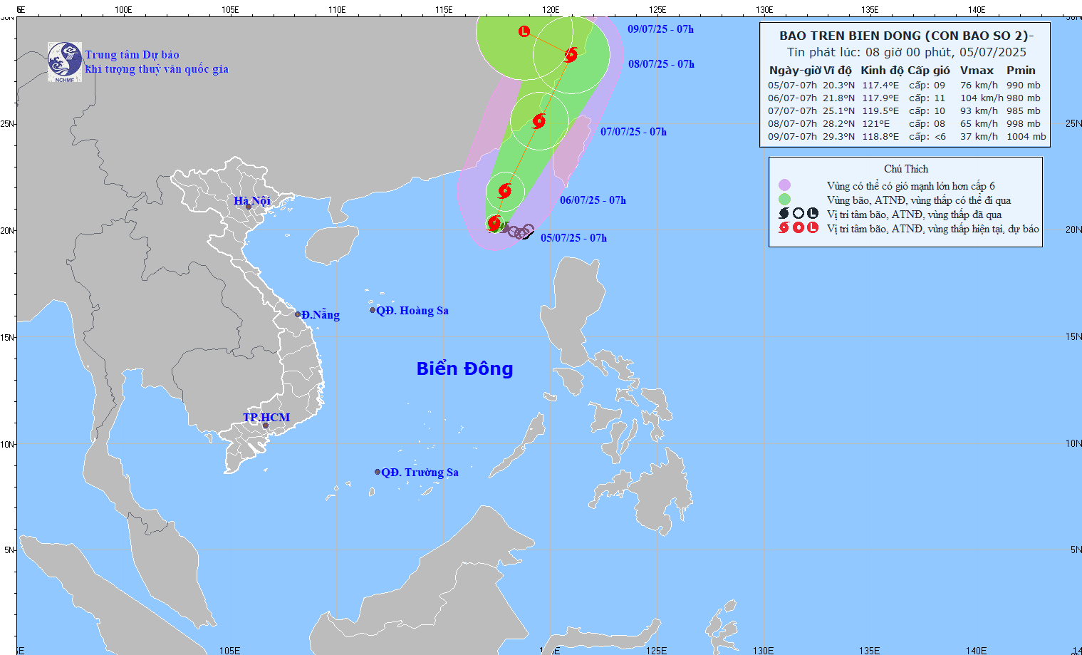 A storm has formed in the northern East Sea. baoso2-8608-7722.gif