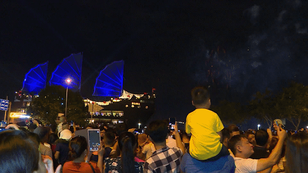 HCMC cancels fireworks display on April 30