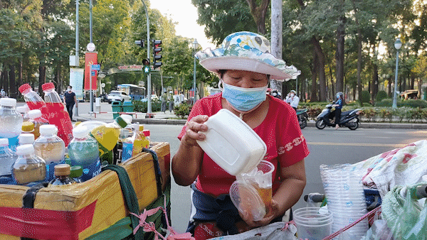 Many HCMC laborers spend Tet far from home 