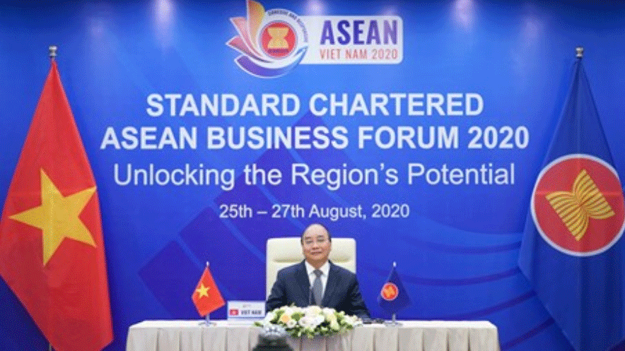 Thủ tướng Nguyễn Xuân Phúc phát biểu khai mạc tại Diễn đàn Kinh doanh ASEAN 2020. Ảnh: VGP