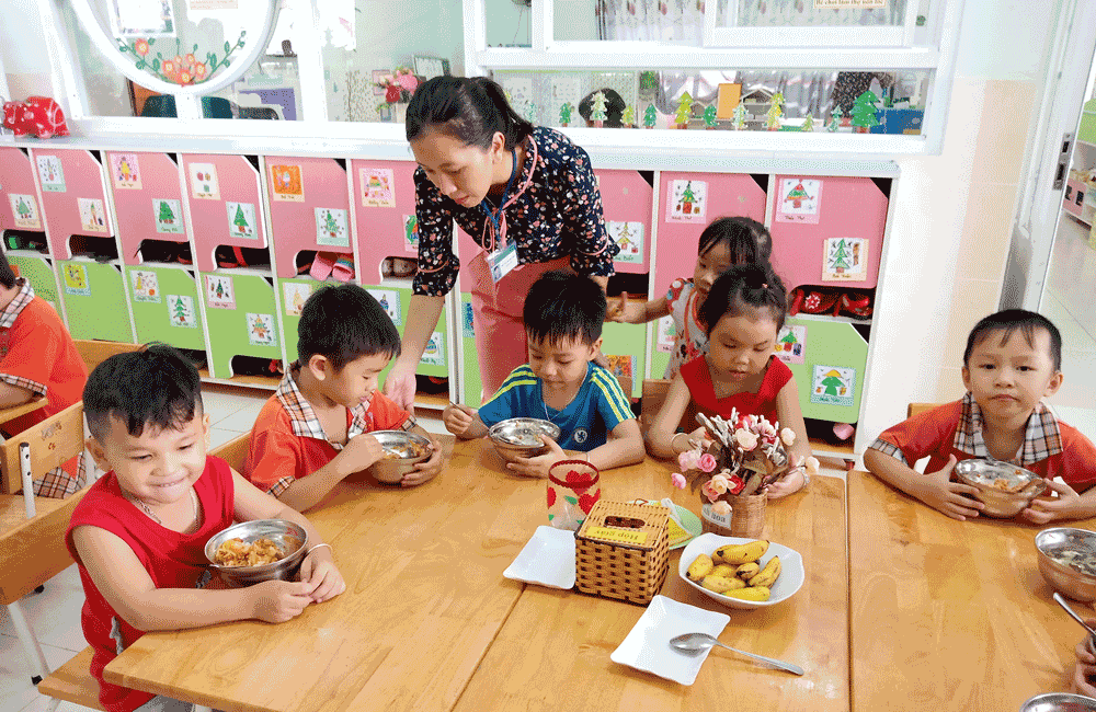 Quá thiếu trường mầm non cho con công nhân