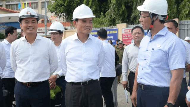 Bí thư Thành ủy TPHCM Trần Lưu Quang kết luận buổi làm việc