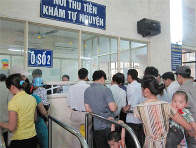 Patients queuing to pay their medical bills Patients queuing to pay their medical bills