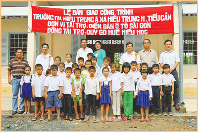 Lễ bàn giao công trình Trường Tiểu học Trung Hiếu, Tiểu Cần - Trà Vinh Lễ bàn giao công trình Trường Tiểu học Trung Hiếu, Tiểu Cần - Trà Vinh