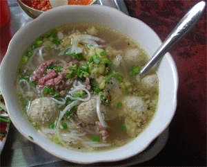 “Pho”, a traditional dish in Vietnam (Photo: KK) “Pho”, a traditional dish in Vietnam (Photo: KK)