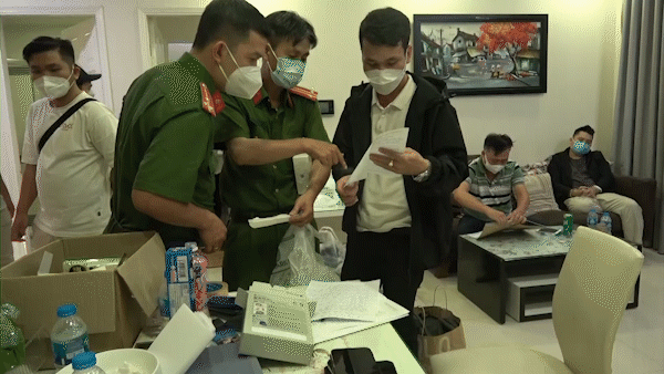 Huge online gambling ring busted in HCMC