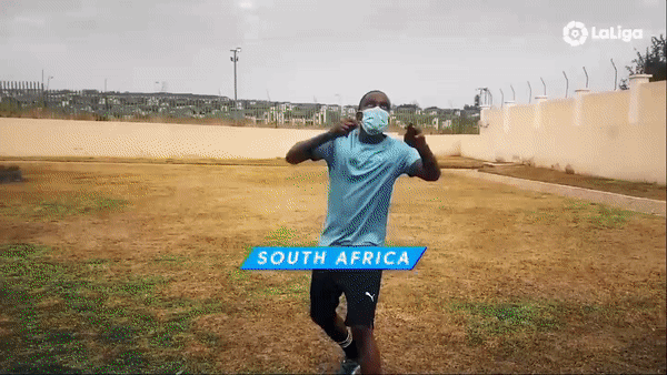 Luis Suarez, Antoine Griezmann, Jan Oblak chuyền bóng Puma trong sự kiện #LaLigaBouncesBack