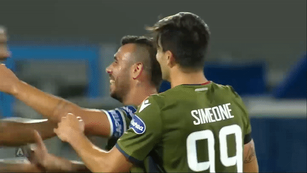 Spal - Cagliari 0-1: Giovanni Simeone kịp ghi bàn phút bù giờ, Spal chìm sâu tốp cuối Serie A