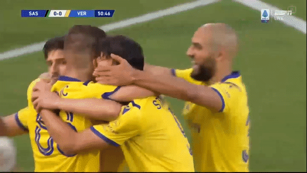 Sassuolo - Hellas Verona 3-3: Lazovic, Stepinski, Pessina lập công, Jeremie Boga, Rogerio xuất sắc cầm hòa