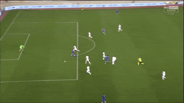 CH Síp - Luxembourg 2-1: Kousoulos phản lưới nhà, Kastanos lập cú đúp ngược dòng chiến thắng, Selimovic nhận thẻ đỏ