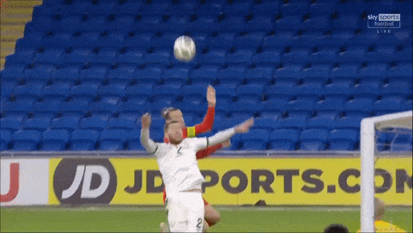 Xứ Wales - CH Ireland 1-0: Áp đảo kịch tính, David Brooks đánh đầu ghi bàn duy nhất, Jeff Hendrick nhận thẻ đỏ phút bù giờ