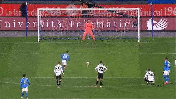 Napoli - Juventus 1-0: Ronaldo, Morata tịt ngòi, Chiellini phạm lỗi, Insigne ghi bàn thứ 100 từ chấm penalty hạ HLV Pirlo 