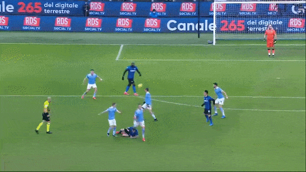 Inter Milan - Lazio 3-1: Lukaku lập cú đúp, Lautaro Martinez ấn định chiến thắng, HLV Antonio Conte soán ngôi AC Milan dẫn đầu Serie A