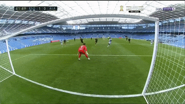 Sociedad - Deportivo Alaves 4-0: Alexander Isak chói sáng cú hattrick, Portu góp công chiến thắng tưng bừng