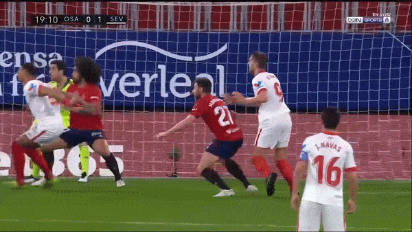Osasuna - Sevilla 0-2: Diego Carlos khai bàn, Luuk de Jong lấy gọn 3 điểm, vượt mặt Barcelona giành tốp 3 La Liga