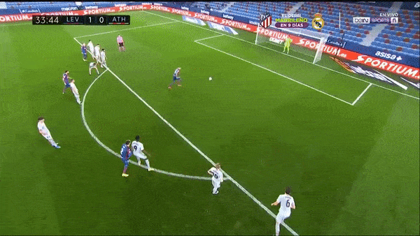 Levante - Athletic Bilbao 1-1: Tâm điểm 2 quả penalty bất phân thắng bại của Roger Marti và Raul Garcia, Inigo Martinez nhận thẻ đỏ