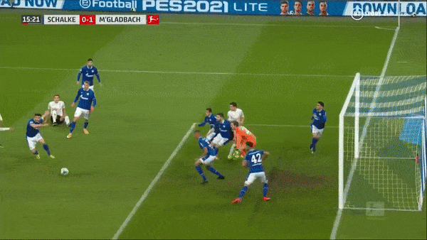 Schalke 04 - M'gladbach 0-3: Lars Stindl khai bàn, Stefan Lainer nhân đôi cách biệt, Frederik Ronnow phản lưới nhà