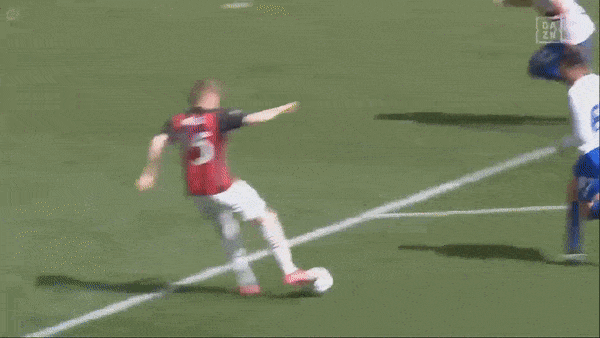 AC Milan - Sampdoria 1-1: Ibrahimovic kém duyên, Quagliarella mở bàn, Hauge kịp chia điểm, Adrien Silva nhận thẻ đỏ