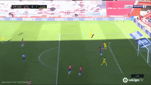 Granada - Cadiz 0-1: Alvaro Negredo kiến tạo, Ruben Sobrino ghi bàn duy nhất, Roberto Soldado nhận thẻ đỏ