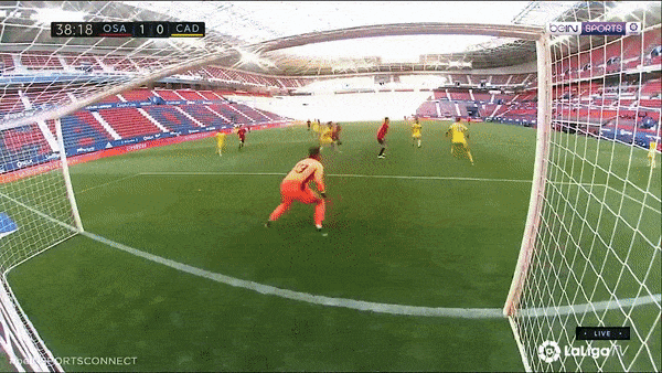 Osasuna - Cadiz 3-2: Ante Budimir tỏa sáng cú đúp, Ivan Saponjic, Alberto Perea nỗ lực gỡ hòa, Roberto Torres chốt hạ chiến thắng 