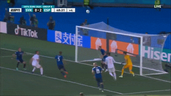 Slovakia - Tây Ban Nha 0-5: Dubravka, Kucka 2 lần phản lưới nhà, Laporte, Sarabia, Torres lần lượt tỏa sáng, HLV Luis Enrique giành vé ngoạn mục