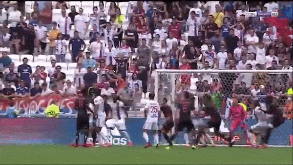 Lyon vs Clermont 3-3: Dembele tỏa sáng cú đúp, Lucas Paqueta lập công, Diomande phản lưới nhà, Elbasan Rashani xuất thần cứu thua