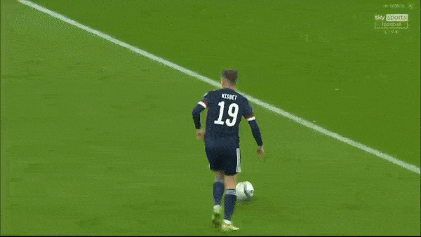 Scotland vs Moldova 1-0: Sai lầm hàng thủ, Nathan Patterson căng ngang, Lyndon Dykes ghi bàn duy nhất giành 3 điểm