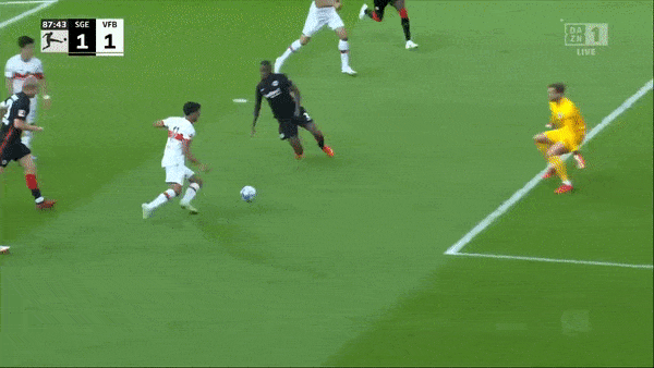 Eintracht Frankfurt vs Stuttgart 1-1: Tâm điểm 11 phút cuối, Kostic mở bàn phút 79, Anton thẻ đỏ phút 82, Marmoush kịp chia điểm phút 88