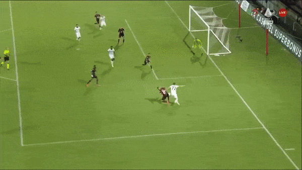 Salernitana vs Atalanta 0-1: Josip Ilicic nỗ lực căng ngang, Duvan Zapata khéo léo dứt điểm ghi bàn duy nhất giành chiến thắng quý giá