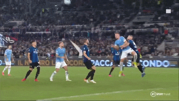 Lazio vs Inter Milan 3-1: Siêu kịch tính, Ivan Perisic mở bàn, Immobile, Anderson ngược dòng, Sergej xuất sắc chốt hạ chiến thắng, Luiz Felipe nhận thẻ đỏ
