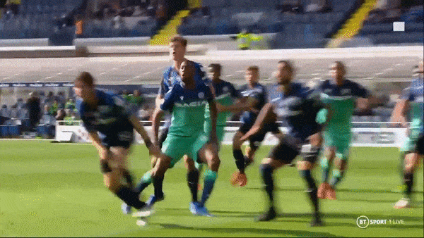 Atalanta vs Udinese 1-1: Tâm điểm hiệp 2, Ruslan Malinovskiy mở bàn nhưng Beto kịp đánh đầu chia điểm phút 90+4