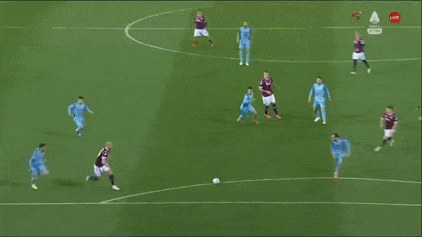 Bologna vs Cagliari 2-0: De Silvestri mở bàn chớp nhoáng, Marko Arnautovic chốt hạ chiến thắng, Martin Caceres nhận thẻ đỏ