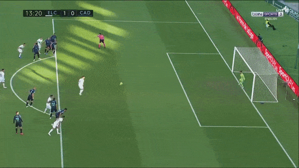 Elche vs Cadiz 3-1: Fidel Chaves mở bàn trên chấm penalty, Tete Morente nhân đôi tỷ số, Alex Fernandez nỗ lực ghi bàn, Josan ấn định chiến thắng phút bù giờ