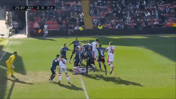 Rayo Vallecano vs Alaves 2-0: Sergi Guardiola đánh đầu đẹp mắt, Alejandro Catena cũng xuất sắc chẳng kém