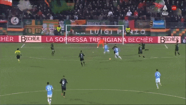 Venezia vs Lazio 1-3: Sao Pedro Rodriguez sớm lóe sáng, Francesco Forte gỡ hòa nhưng Francesco Acerbi, Luis Alberto giành chiến thắng, Tanner Tessmann nhận thẻ đỏ