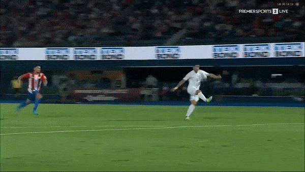 Paraguay vs Uruguay 0-1: Sao Luis Suarez tỏa sáng bằng bàn thắng duy nhất, Gustavo Gomez nhận thẻ đỏ phút bù giờ cuối cùng