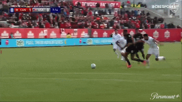 Canada vs USA 2-0: Cyle Larin chớp thời cơ mở tỷ số, Sam Adekugbe chốt hạ chiến thắng phút bù giờ cuối cùng