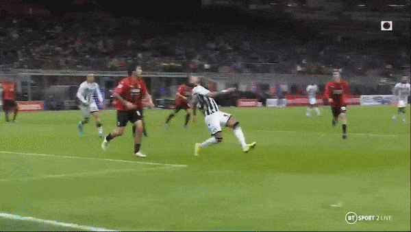 AC Milan vs Udinese 1-1: Sandro Tonali kiến tạo, Rafael Leao mở tỷ số, Roberto Pereyra kiến tạo, Udogie bất ngờ ghi siêu phẩm hạ thủ thành Maignan giành 1 điểm