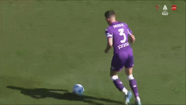 Fiorentina vs Bologna 1-0: Lucas Torreira chớp thời cơ đệm bóng cận thành giành chiến thắng suýt sao, Kevin Bonifazi nhận thẻ đỏ