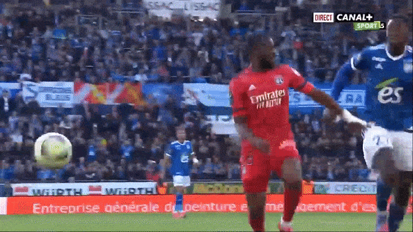Strasbourg vs Lyon 1-1: Ludovic Ajorque kiến tạo, Ibrahima Sissoko mở tỷ số, Toko Ekambi kịp chia điểm phút cuối trận