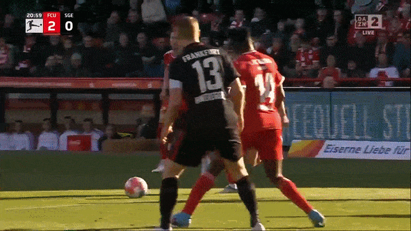 Union Berlin vs Eintracht Frankfurt 2-0: Taiwo Awoniyi tỏa sáng mở bàn, 3 phút sau Grischa Promel chốt hạ chiến thắng gọn gàng sau 20 phút bóng lăn