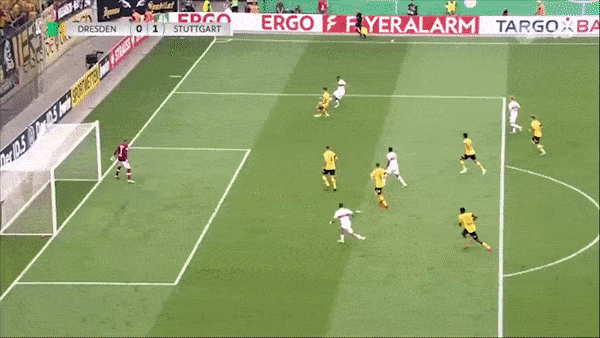 Dynamo Dresden vs Stuttgart 0-1: Darko Churlinov đệm bóng cận thành ghi bàn duy nhất, Waldemar Anton bị thẻ đỏ