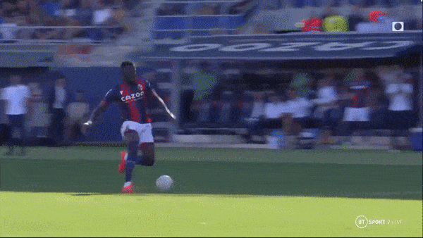 Bologna vs Fiorentina 2-1: Quarta mở bàn nhưng Barrow gỡ hòa, Arnautovic ấn định chiến thắng, Igor Julio phải nhận thẻ đỏ