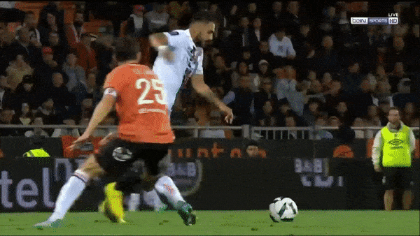 Lorient vs Nice 1-2: Dango Ouattara mở tỷ số, Youcef Attal gỡ hòa, Gaetan Laborde ấn định chiến thắng